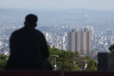 BH está sob alerta de onda de calor até segunda-feira (10) -  (crédito: Edésio Ferreira//EM/D.A Press)