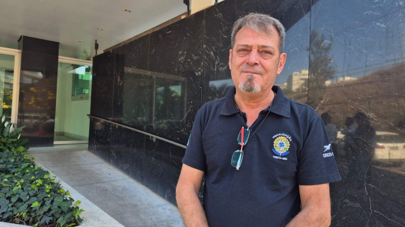 O agente fiscal do Creci-MG, Rodrigo Rodrigues de Novaes, diz que o trabalho dos agentes &eacute; combater o exerc&iacute;cio ilegal de corretores de im&oacute;veis