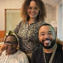 Morre Anita Nobre, mãe do cantor Dudu Nobre, aos 78 anos no Rio - Tupi
