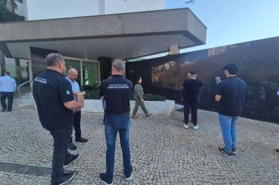 Neste primeiro dia de operação, o Creci-MG espera fazer pelo menos 90 orientações presenciais. A ação deve continuar nas próximas semanas. 
 -  (crédito: Jair Amaral/EM/D.A.Press)