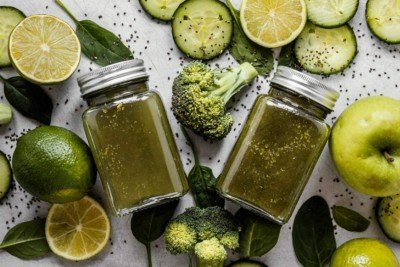 Antes de iniciar o uso de qualquer suplemento ou produto com promessa detox, é recomendado buscar orientação profissional -  (crédito: Magnific)