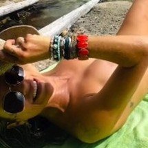 Luana Piovani posta foto de top less e pede ‘biscoito’ aos fãs no Instagram - Tupi