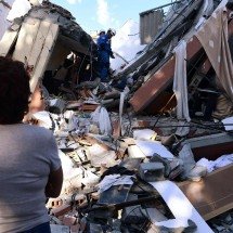 Colômbia: número de mortos por terremoto sobe para 224 e alerta segue - AFP