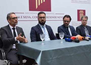 Entrevista coletiva com Bruno Freitas, Bruno Correa Lemos, Alexandre de Lima e Silva e Jose Henrique Neves, novos advogados do empresário Renê da Silva Nogueira Jr., assassino confesso do gari Laudemir -  (crédito: Gladyston Rodrigues/EM/DA Press)
