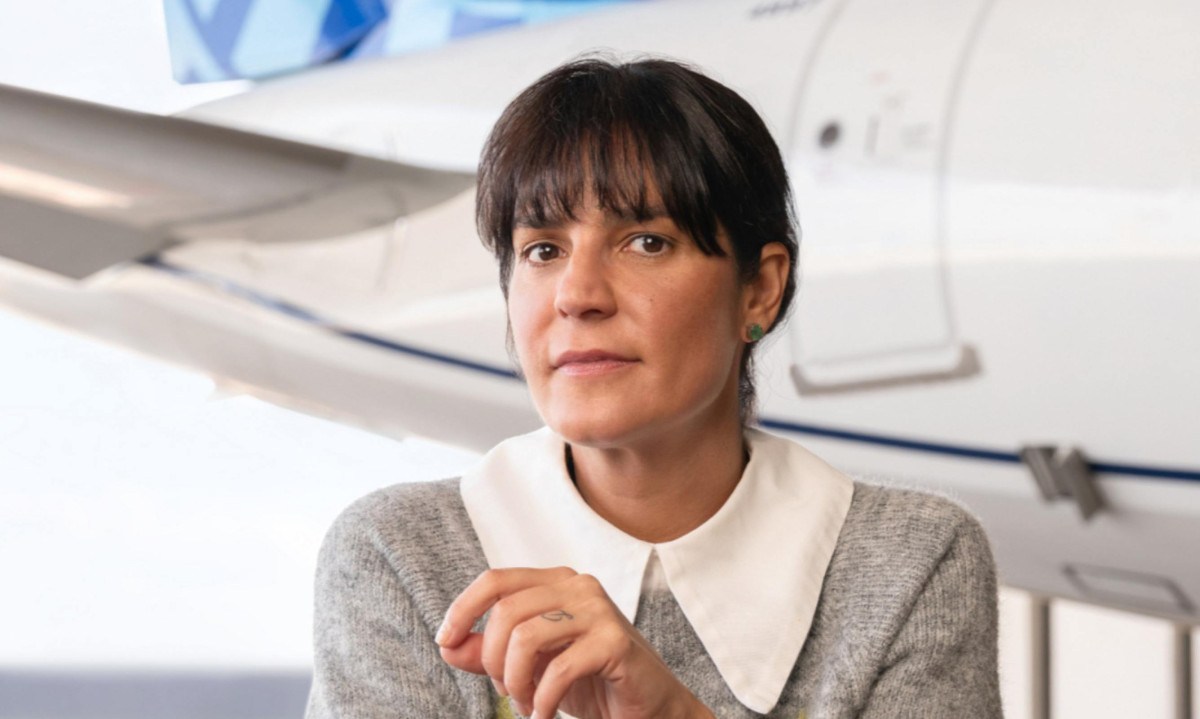 A paranaense enxerga a comida como forma de hospitalidade no avião
- (crédito: United Airlines/Divulgação )