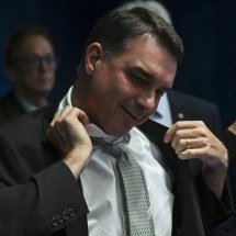 UFRJ nega que Flávio Bolsonaro tenha feito pós-graduação na universidade -  Jefferson Rudy/Agência Senado