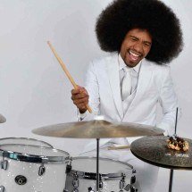 Baterista estreia em disco com o aval de Samuel Rosa