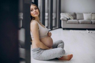 Reduzir o tempo sentada pode cortar pela metade as complicações na gravidez