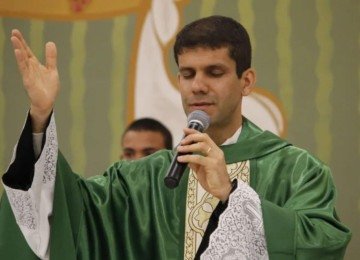 Padre Rodrigo de Oliveira da Silva foi excomungado por suposta adesão à Fraternidade Sacerdotal São Pio 10º, grupo religioso ultraconservador em cisma com o Vaticano -  (crédito: Diocese de Jundiaí)