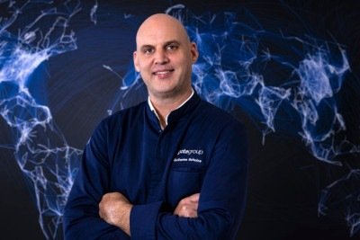 'Temos duas grandes limitações: comidas crocantes que não resistem a muito tempo de armazenamento na geladeira e preparos mais altos' - Guilherme Schulze, Chef executivo da Gate Gourmet
 -  (crédito: Gate Gourmet/Divulgação )