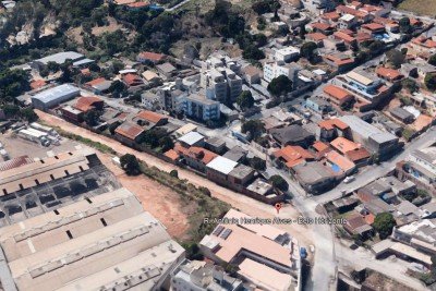 Mudança começa pela rua Antônio Henrique Alves, no trecho entre as ruas Casuarina e Rita Ferreira, no Bairro Alto dos Caiçaras, na Região Noroeste da capital -  (crédito: Google Sreet View/Reprodução)