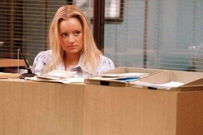Lucy Davis como Dawn Tinsley na versão britânica da série 'The Office'  -  (crédito: Divulgação)