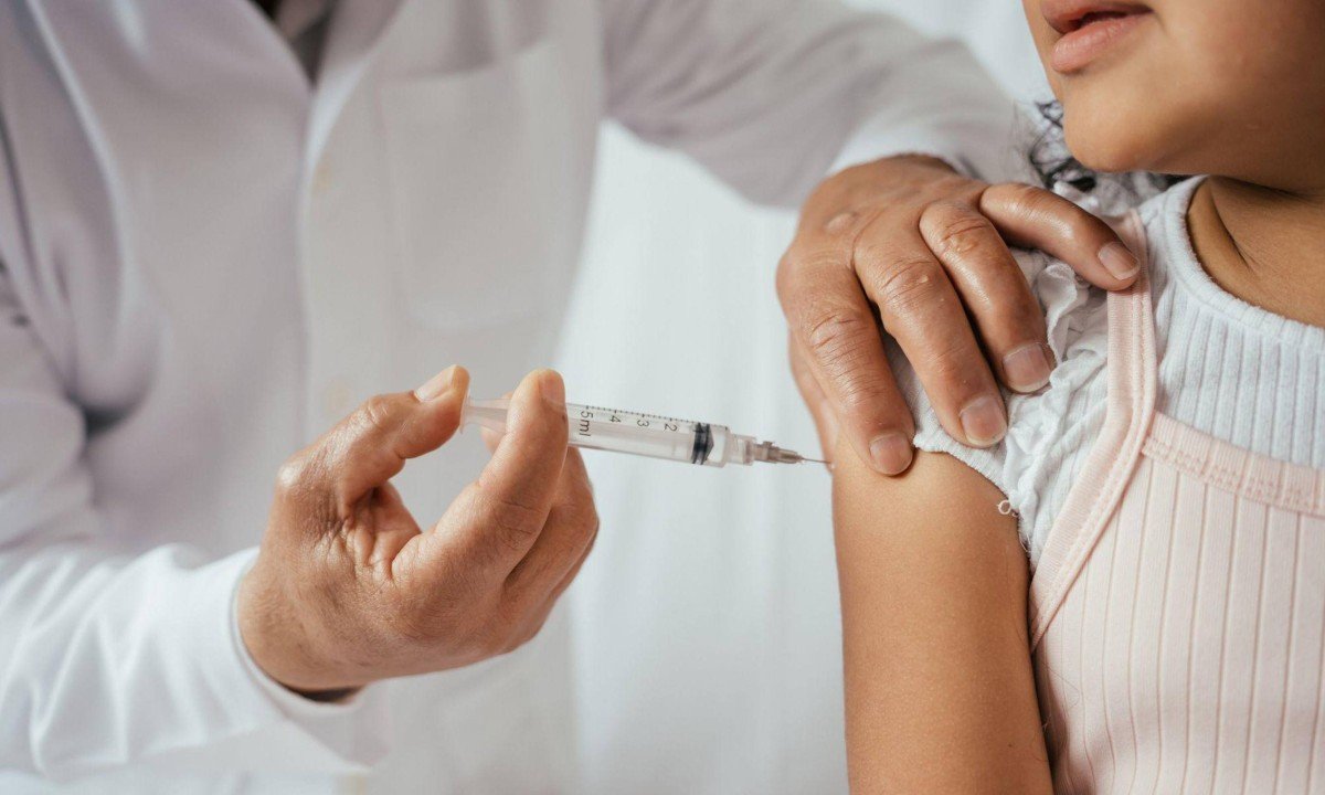 Políticos retomaram o debate sobre medidas adotadas durante a pandemia de covid-19, como o uso de máscaras - (crédito: Getty Images)