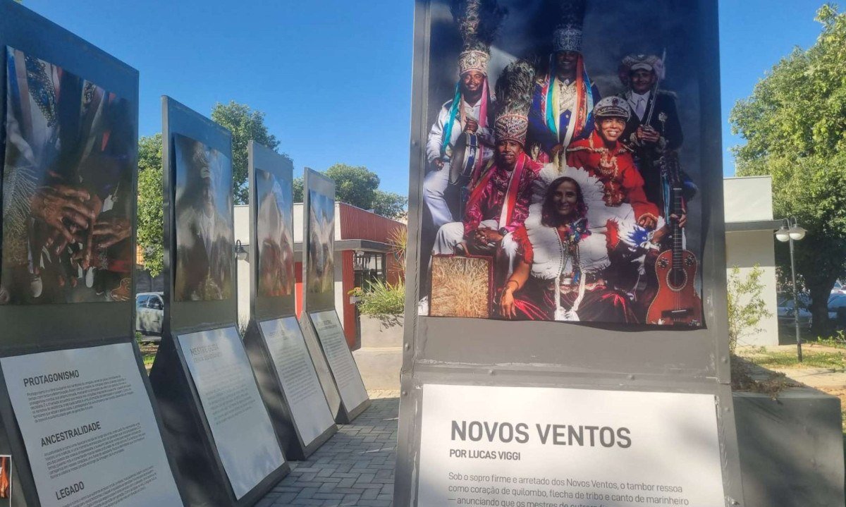 Exposi&ccedil;&atilde;o "Novos  Ventos destaca os mestres dos grupos das Festas de Agosto, no Campus da Unimontes-Luiz Ribeiro/DA Press