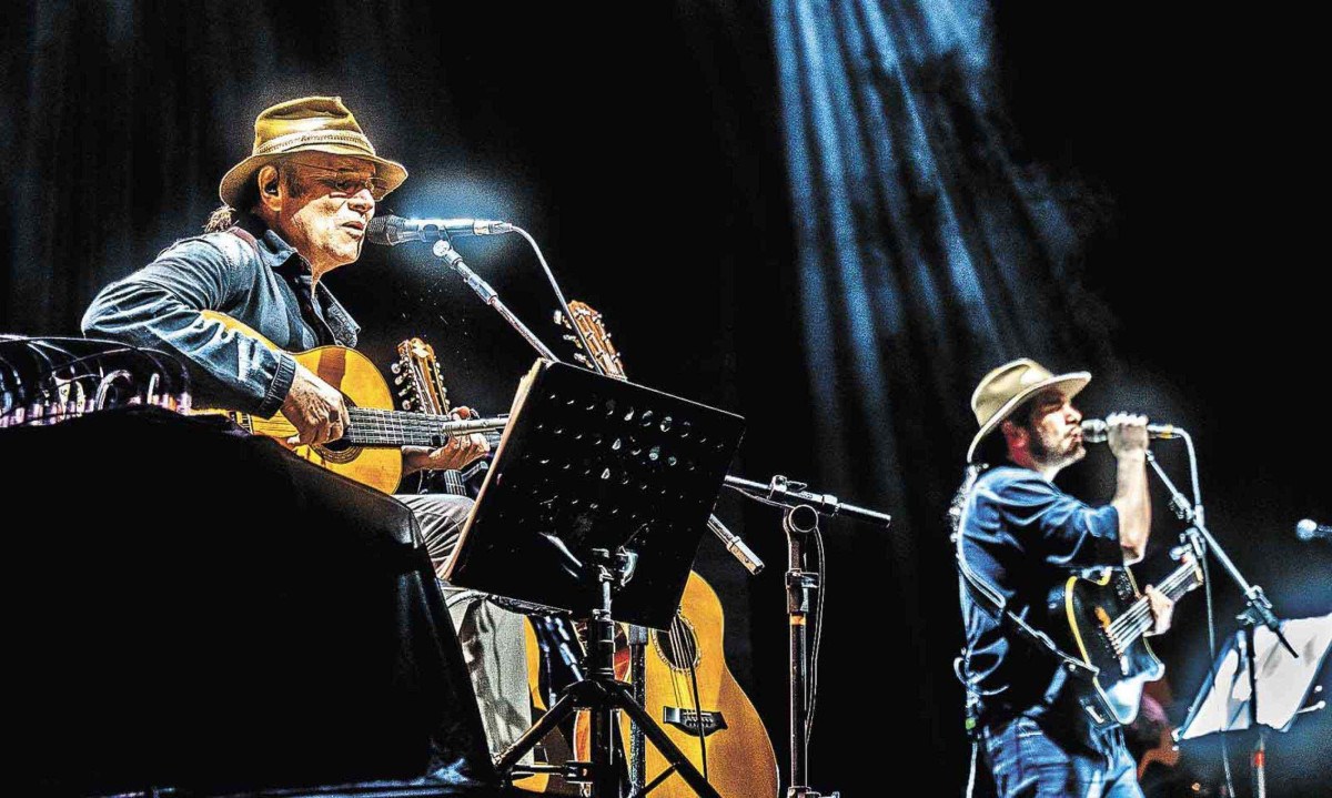 Almir e Gabriel Sater revelam, no palco, admiração mútua e o encontro de gerações que será apresentado em 60 shows no Brasil e nos EUA - (crédito: Renato Pagliacci/Divulgação)