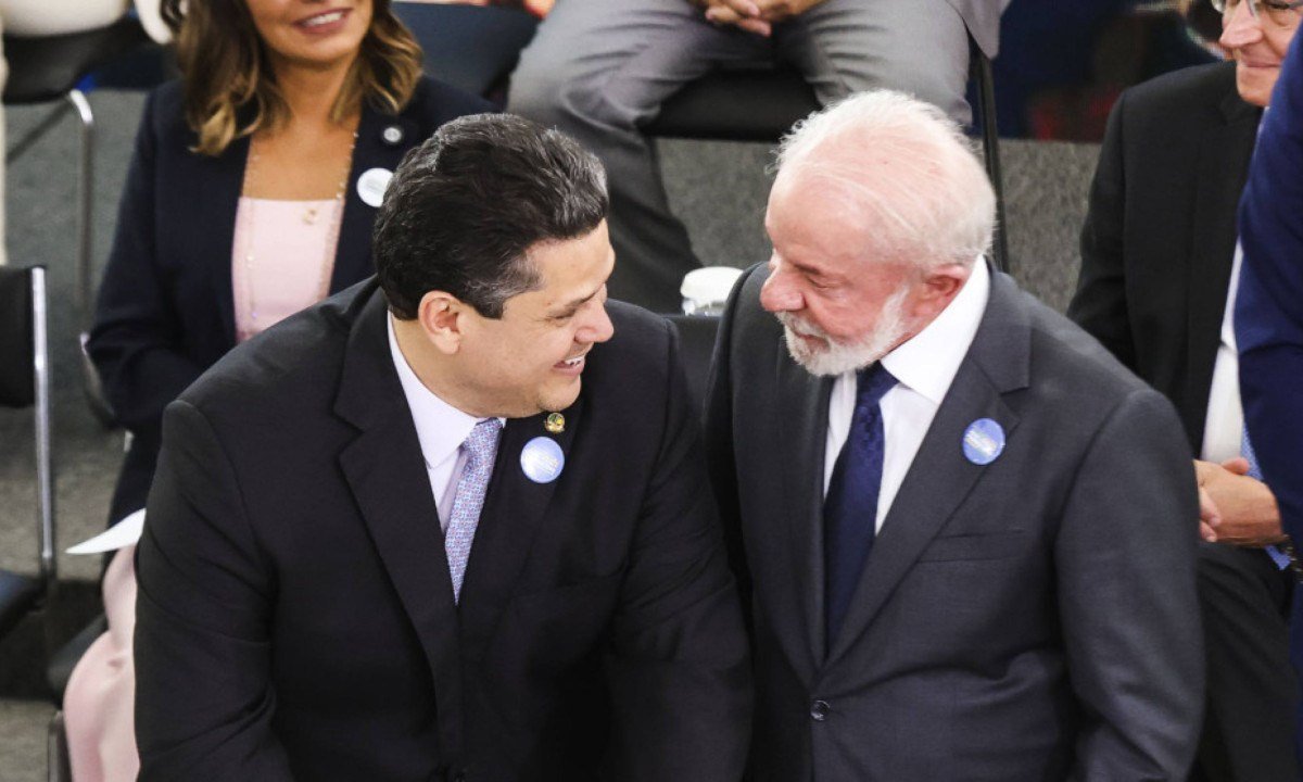 Como senadores reagiram ao destravamento da 6×1 por Alcolumbre - (crédito: Foto: Vosmar Rosa/MPOR)