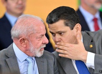 Decisão do presidente do Senado aconteceu após conversa com Lula -  (crédito: Evaristo Sá/AFP)