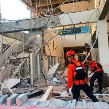 Terremoto de magnitude 7,7 mata 38 pessoas na Indonésia -  AFP