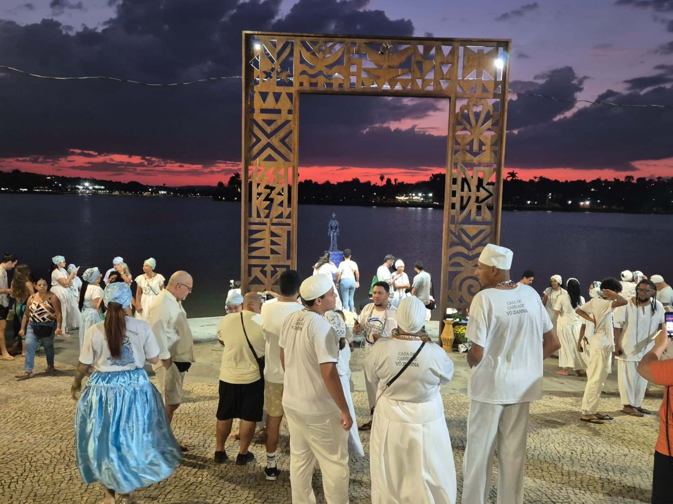 Festa de Iemanjá colore a Pampulha com fé e tradição neste sábado (15/8)