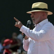 A estratégia da campanha de Lula para atrair eleitores indecisos -  AFP
