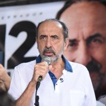 Kalil vai dar pausa na campanha para fazer transplante de córnea - Gladyston Rodrigues/EM/D.A. Press
