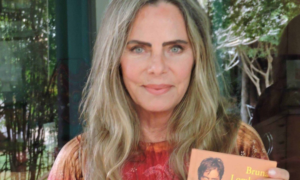 Bruna Lombardi revela como a vivência no sertão mineiro a impactou, no livro que será relançado nesta terça-feira (18/8) em Belo Horizonte - (crédito: Carlos Alberto Ricceli/divulgação)