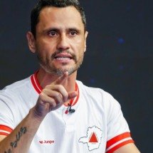 ‘Seja o Cleitinho da sua cidade’, pede candidato do Republicanos - Júnia Garrido/Band Minas