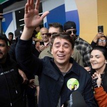 Após atos cancelados, Nikolas discursa e ataca Lula em Juiz de Fora - Pablo PORCIUNCULA / AFP