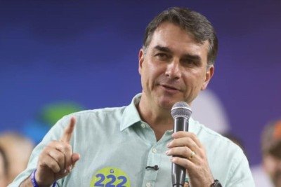 Fl&aacute;vio Bolsonaro cumpre agenda em BH nesta segunda e comenta a disputa eleitoral. -  (crédito: Marcos Vieira/EM/D.A Press)