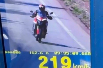 Motociclista flagrado a 219 km/h em rodovia na Região Metropolitana de BH -  (crédito: Reprodução/Redes Sociais)