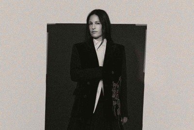 'O fado &eacute; uma linguagem viva. N&atilde;o &eacute; um g&ecirc;nero fechado e j&aacute; pronto', diz Carminho, que incorpora &agrave;s m&uacute;sicas instrumentos alheios &agrave; tradi&ccedil;&atilde;o fadista -  (crédito: Mariana Maltoni/Divulga&ccedil;&atilde;o)