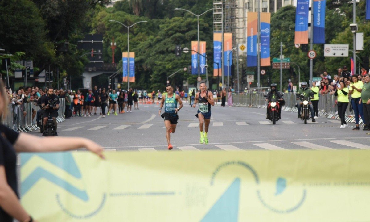 A primeira edição da Maratona Oficial de Belo Horizonte, realizada em maio deste ano, reuniu mais de 5 mil atletas e mais de 400 crianças na Corrida Kids - (crédito: Gladyston Rodrigues/EM/D.A. Press)