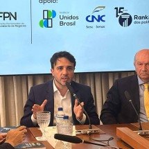 Cenário eleitoral foi desenhado para Lula enfrentar "candidato fraco como Flávio", diz Renan - Danandra Rocha/CB/DA.Press