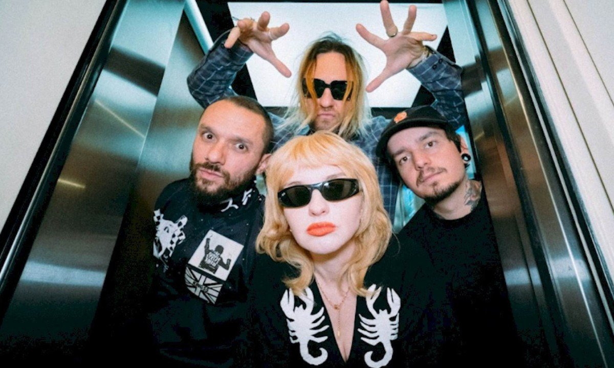 Deb and The Mentals abre show do Foo Fighters em BH e lança EP 