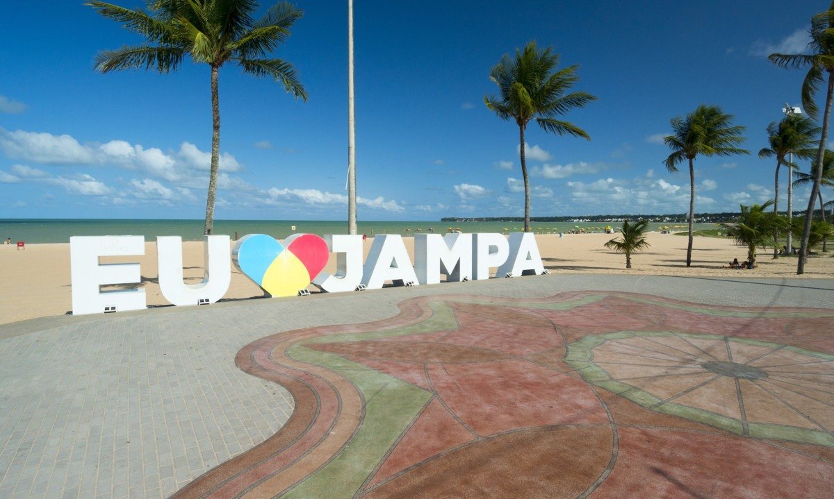  Praia de Tamba&uacute; &eacute; uma das mais famosas e belas de Jampa, apelido carinhoso de Jo&atilde;o Pessoa 