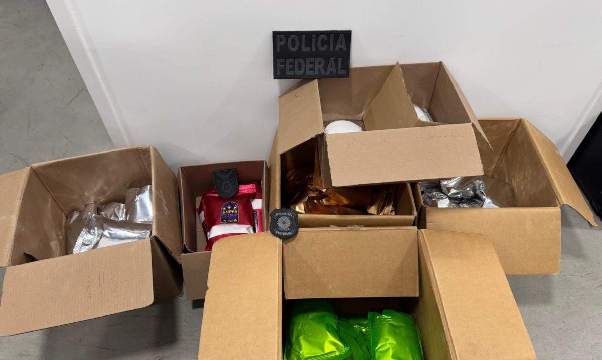 Polícia Federal inicia busca por esquema de adulteração de drogas em MG - (crédito: Divulgação/PF)
