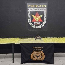 Mulher é presa com mais de 2.300 pinos de cocaína em vila de BH - PM/Reprodução