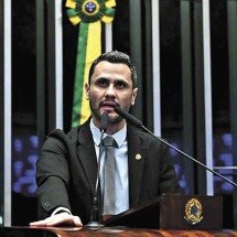Cleitinho busca recurso privado após veto do Republicanos