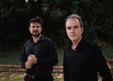 Os pianistas Cristian Budu e Gustavo Carvalho tocam a quatro mãos, no sábado, última noite do festival -  (crédito: Lucca Mezzacappa/Divulgação)