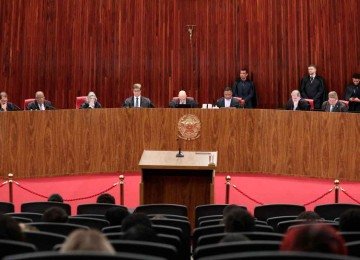 Meta, TikTok, Kwai, LinkedIn e outras plataformas firmaram acordos com a Justiça Eleitoral brasileira para ampliar canais de denúncia, cooperação e transparência -  (crédito: Alejandro Zambrana/Secom/TSE – 26/10/23)