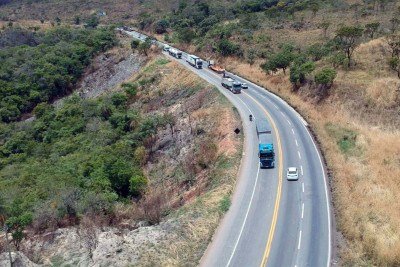  Trecho entre Belo Horizonte e Jo&atilde;o Monlevade &eacute; um dos mais perigosos da BR-381  -  (crédito: Mateus Parreiras/EM/D.A.Press)