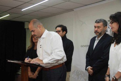 A medida vale para publicidade direta ou indireta e alcança bens, espaços, equipamentos e estruturas administrados pelo Poder Executivo -  (crédito: Jair Amaral/EM/D.A Press)