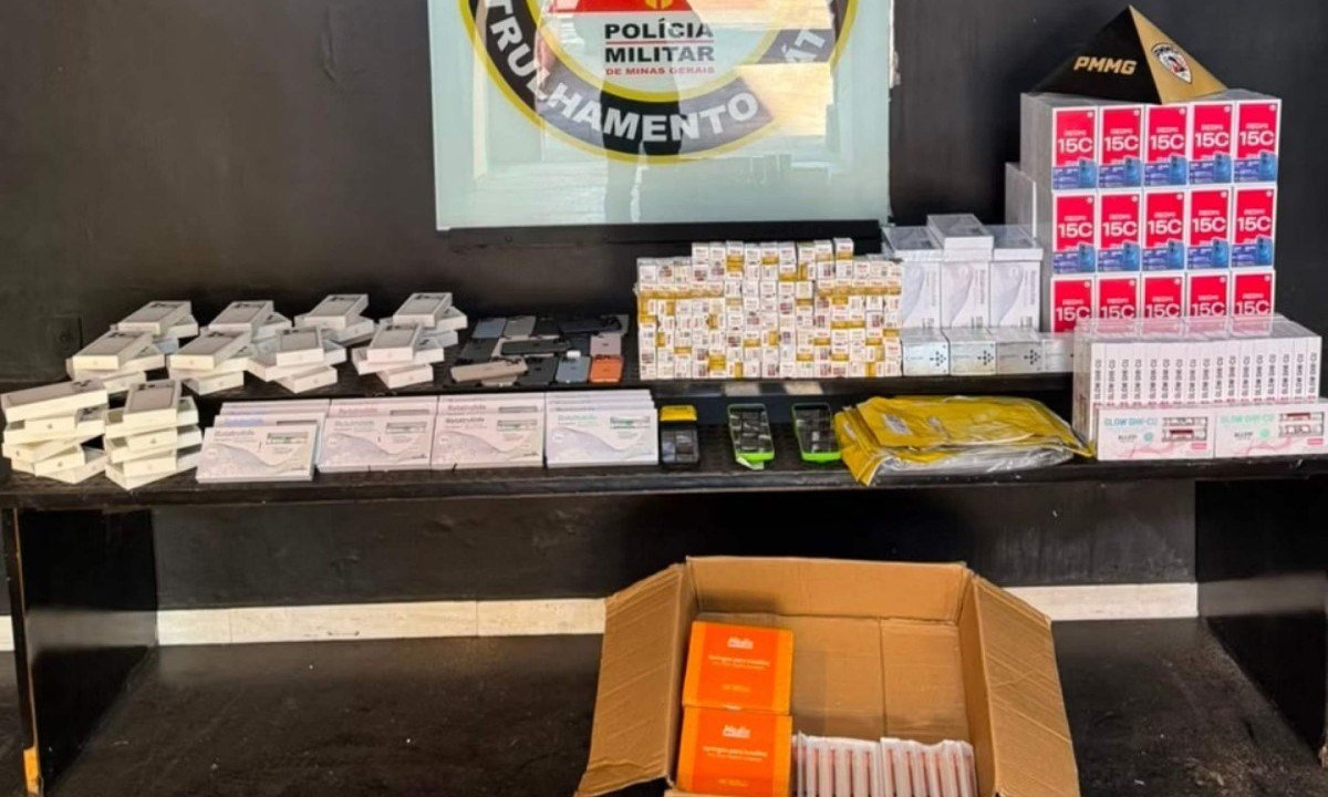 Os produtos apreendidos foram encaminhados a Polícia Federal - (crédito: Reprodução/PMMG)