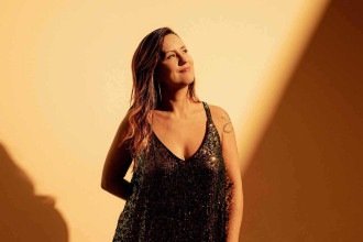 Estrela Leminski lança o disco ‘Completamente poeta’