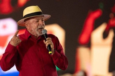 Lula disputará a eleição para a presidência pela sétima vez -  (crédito: Douglas MAGNO / AFP)