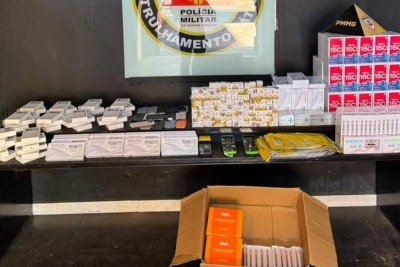 Os produtos apreendidos foram encaminhados a Polícia Federal -  (crédito: Reprodução/PMMG)