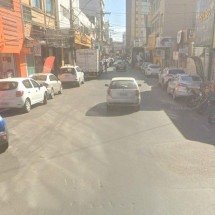 Carro desgovernado deixa criança de 6 anos e outras pessoas feridas em MG - Google Street View - Imagem ilustrativa