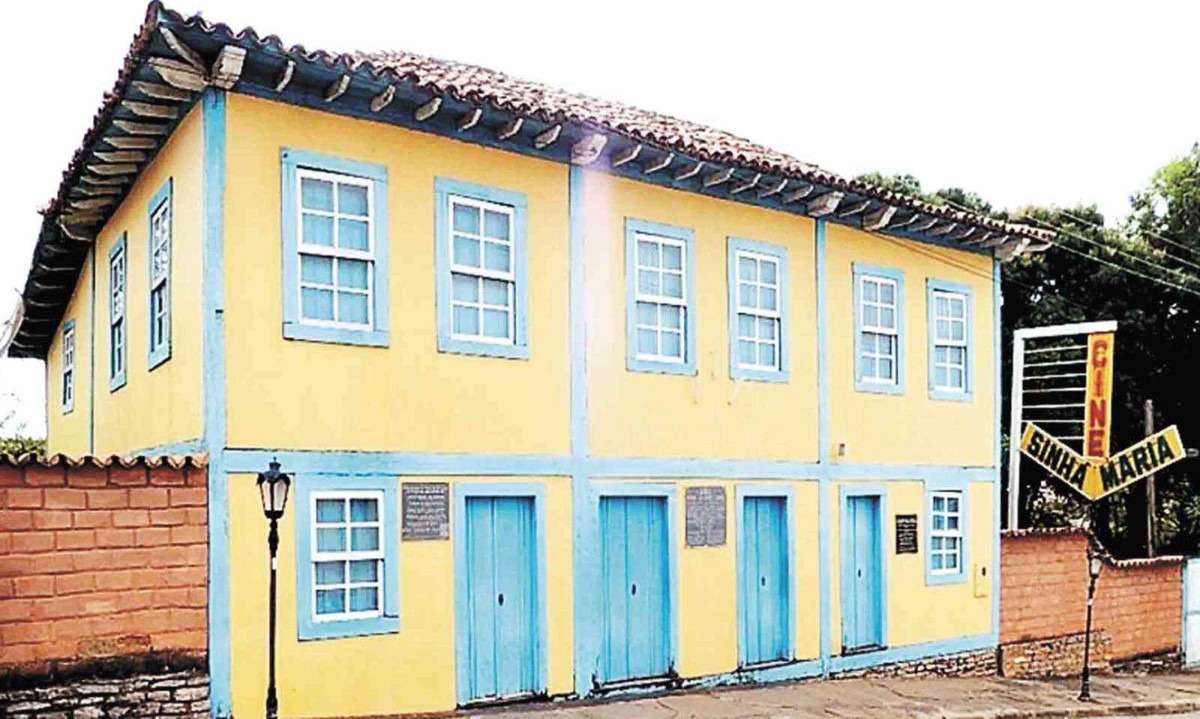 O autor registrou lugares como o Casarão de João Pinheiro, antiga
Os Alegres, citada no romance como o lugarejo onde Riobaldo nasceu - (crédito: Paulo Salles/Divulgação)