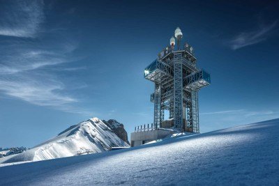 No Monte Titlis, a nova Titlis Tower, a 3.020 metros de altitude, oferece uma experi&ecirc;ncia impressionante dos Alpes su&iacute;&ccedil;os -  (crédito: Titlis/Divulgação)