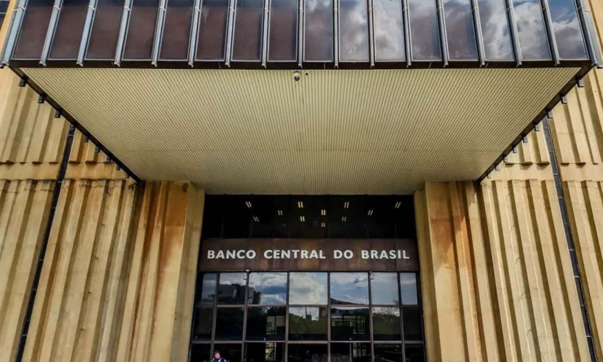 Os temores no BC com a atividade econômica e as dúvidas sobre projeção da inflação - (crédito: Foto: Rafa Neddermeyer/Agência Brasil)
